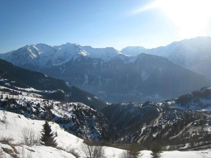 Others 2, Apartment in Eclose with Mountain Views, Isère