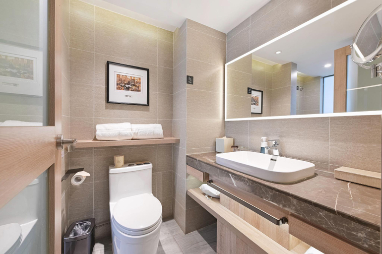 Bathroom 3, Atour Hotel Dalian Railway Station, Dalian