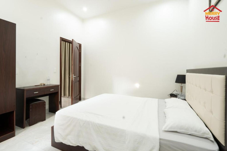 Others 3, Merry House Bach Duong, Ngô Quyền