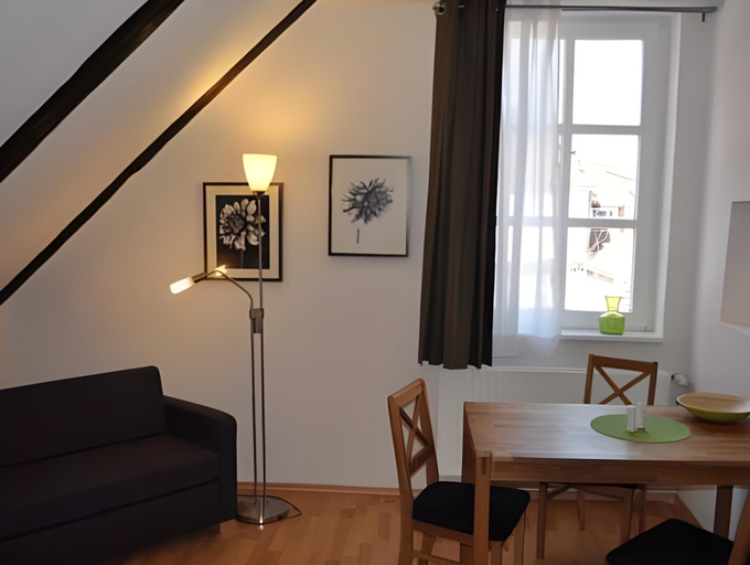 Others 5, Apartment Brauner Hirsch, Celle