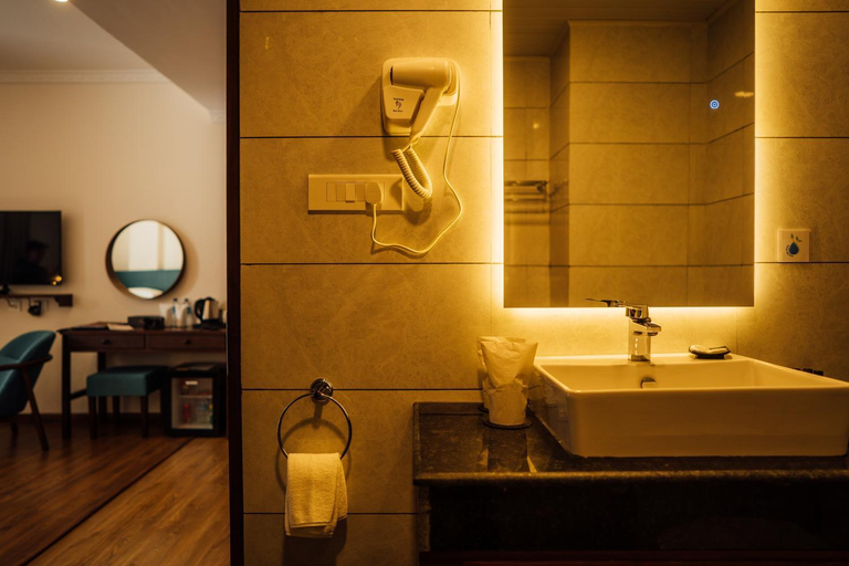 Bathroom, Bhutan Peaceful Residency and Spa, Chang