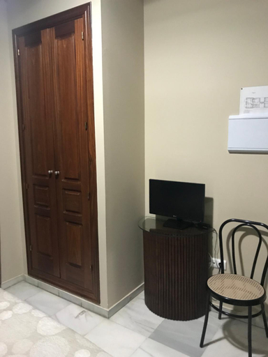 Others 5, Hostal Puerta Carmona, Sevilla