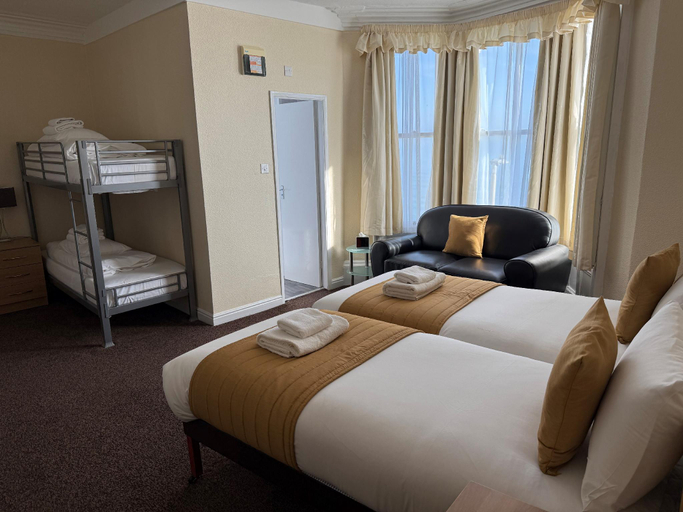 Bedroom 3, The Clifton Hotel Scarborough, North Yorkshire