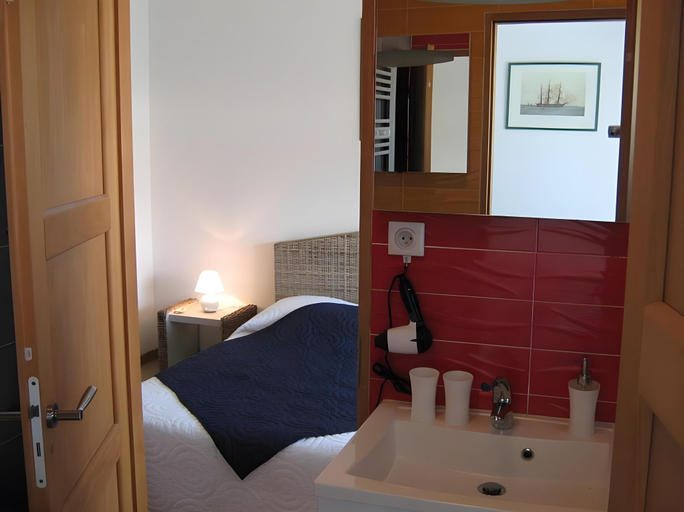 Bedroom, Aresia, Gironde