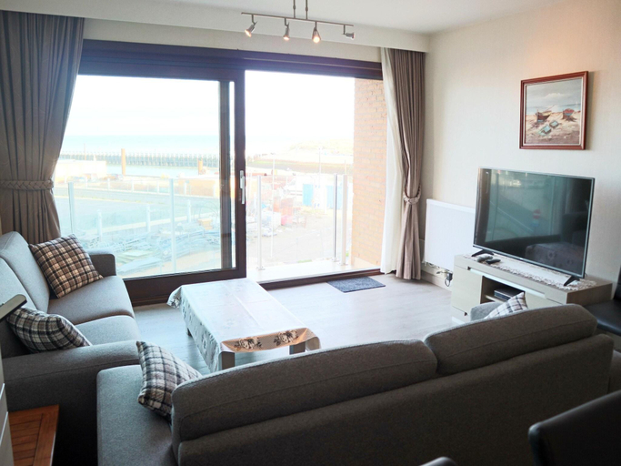 Others 5, Apartment in Nieuwpoort near the Beach, West-Vlaanderen