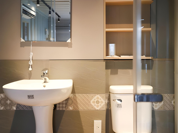 Bathroom 3, Dash Forwaves Hotel, Yilan