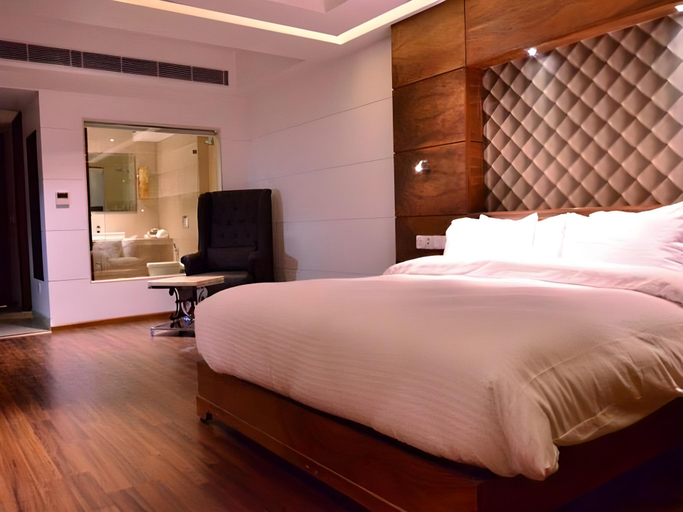 Others 3, Silvete Hotel, Lucknow