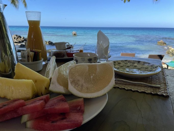 Food & Drinks 5, Le Coconut Lodge