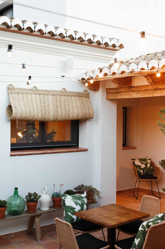 Facilities 4, The Adelante House, Alicante