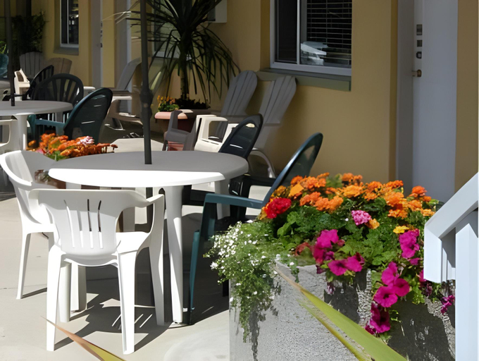 Others 4, Waterfront Inn, Okanagan-Similkameen