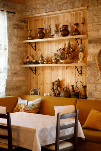 Food & Drinks 4, Bujtina Maria, Gjirokastrës