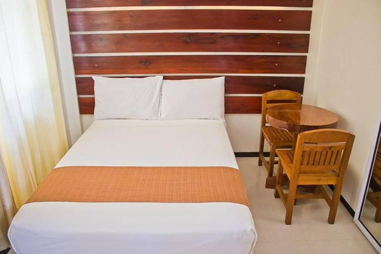 Bedroom 4, Caluwayan Palm Island Resort and Restaurant, Marabut