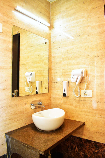 Bathroom 4, BH Hotels Aero Suites- Airport Road, Delhi