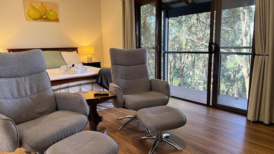 Others 5, Heaven in the Hills Retreat, Caloundra - Hinterland