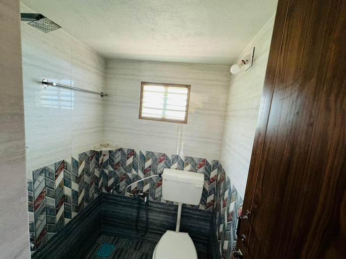 Bathroom 3, Seaview Homestay Padubidri, Udupi