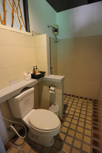 Bathroom 3, Moonlight Bay Resort, Ko Lanta