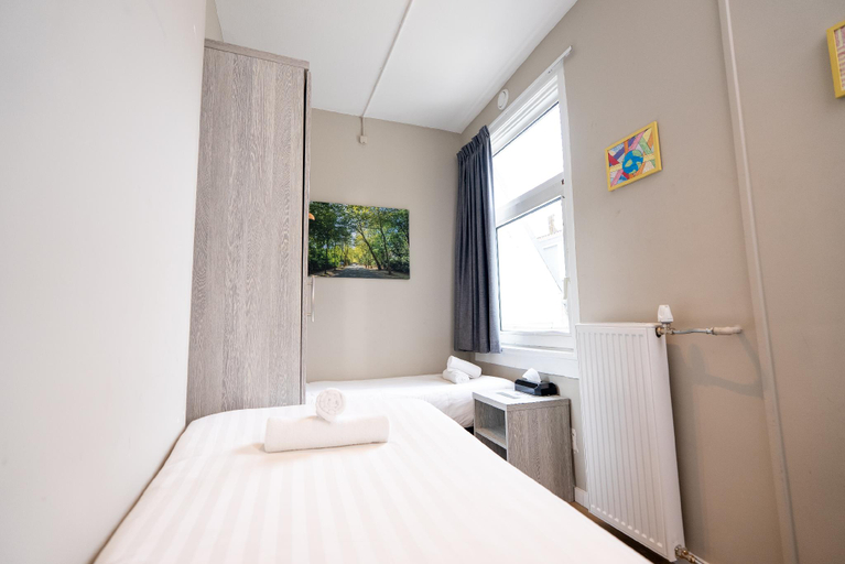 Bedroom 2, Hotel Crown, Amsterdam