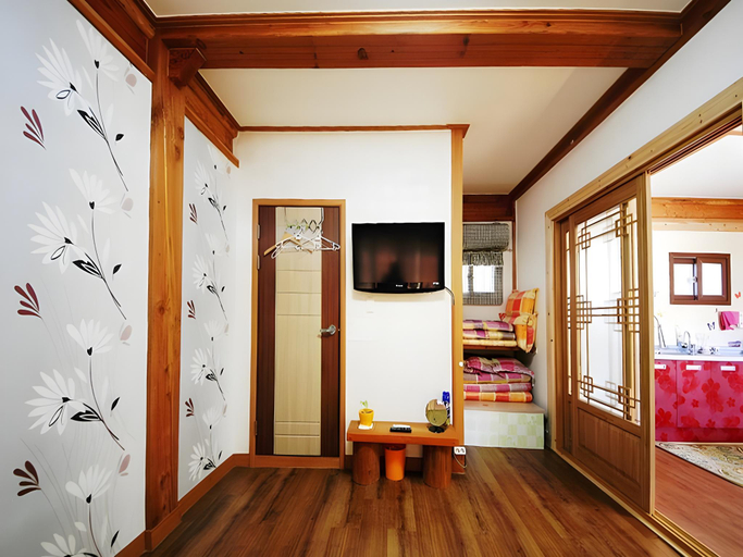 Others 4, Reed House Hanok Pension, Suncheon