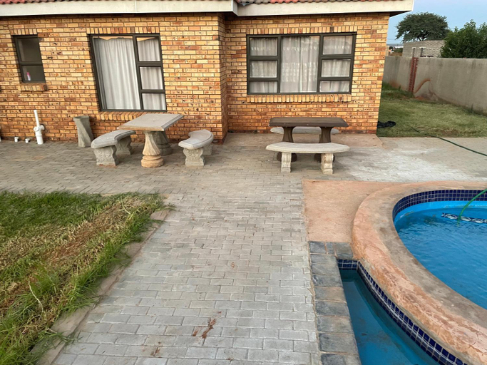 Sport & Beauty 5, SapzRes at Taung, Dr Ruth Segomotsi Mompati