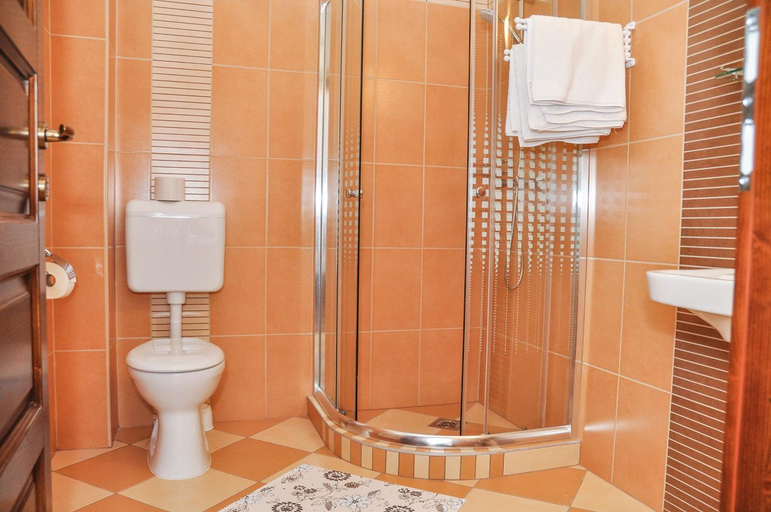 Bathroom 3, Magyar Apartman III., Hajdúszoboszló