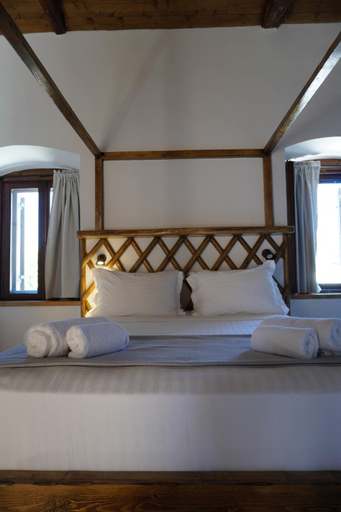 Others 3, Elia Luxury Rooms, Peloponnese