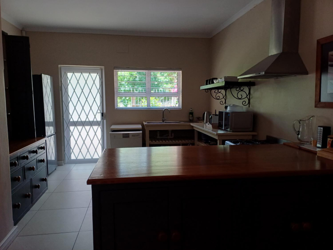 Others 5, Diamant Estate, Cape Winelands
