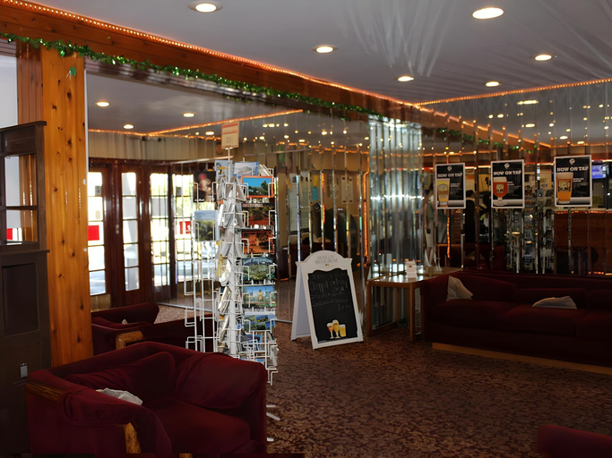 Public Area 3, Tradewinds Hotel LAX Airport, Los Angeles
