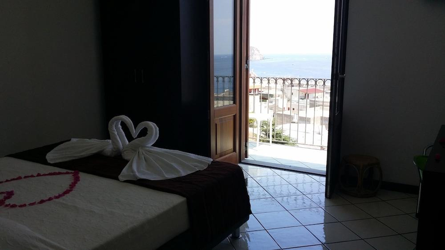 Bedroom 3, La Zagara Hotel, Messina