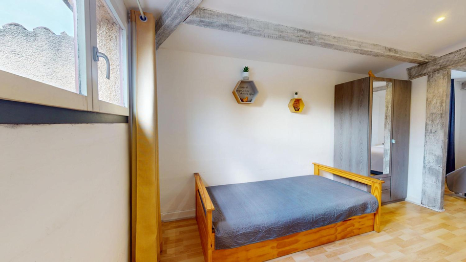Bedroom 2, Les Dryades climatise d, Lot