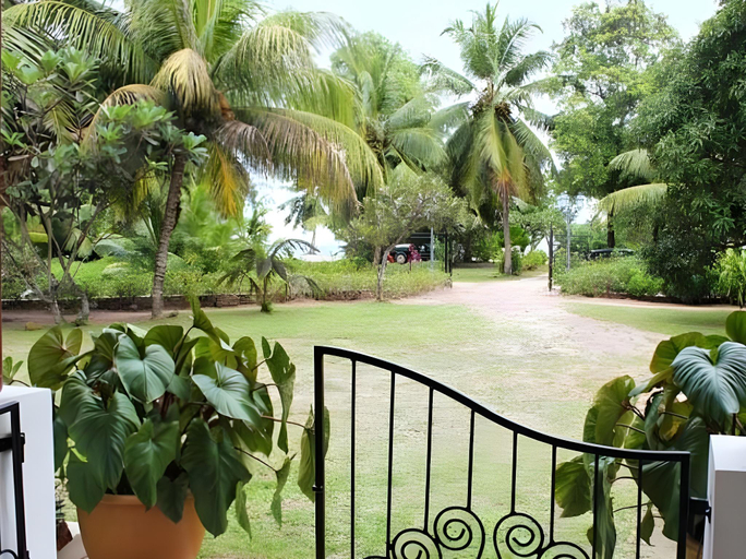 Others 5, Le Chevalier Bay Guest House