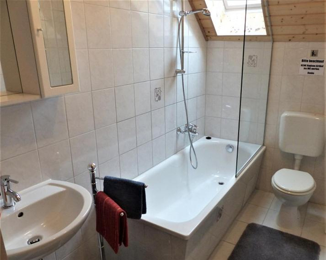 Bathroom, BodenSEE Apartment Meckenbeuren Hasenwinkel, Bodenseekreis