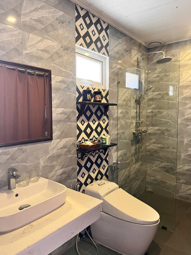 Bathroom 3, Villa Namkhan Heritage, Luang Prabang