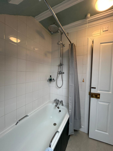 Bathroom 3, Glenaros Lodge, Argyll and Bute