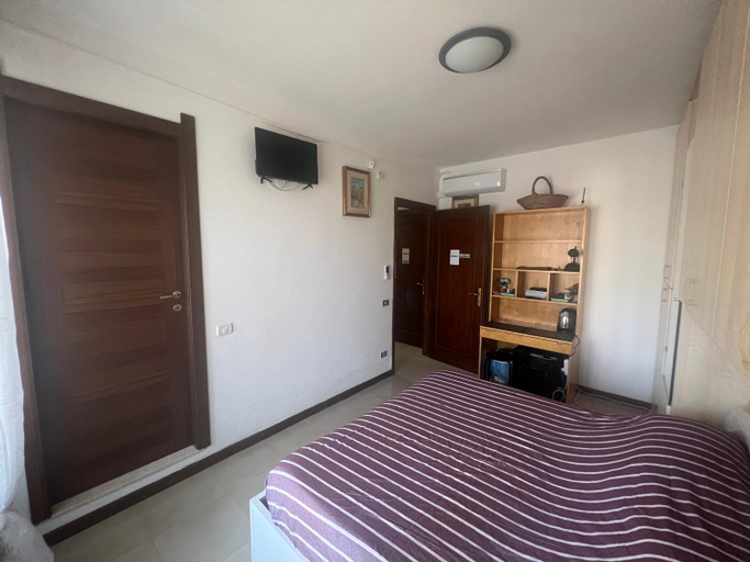 Others 3, Chez Moi rooms, Cagliari