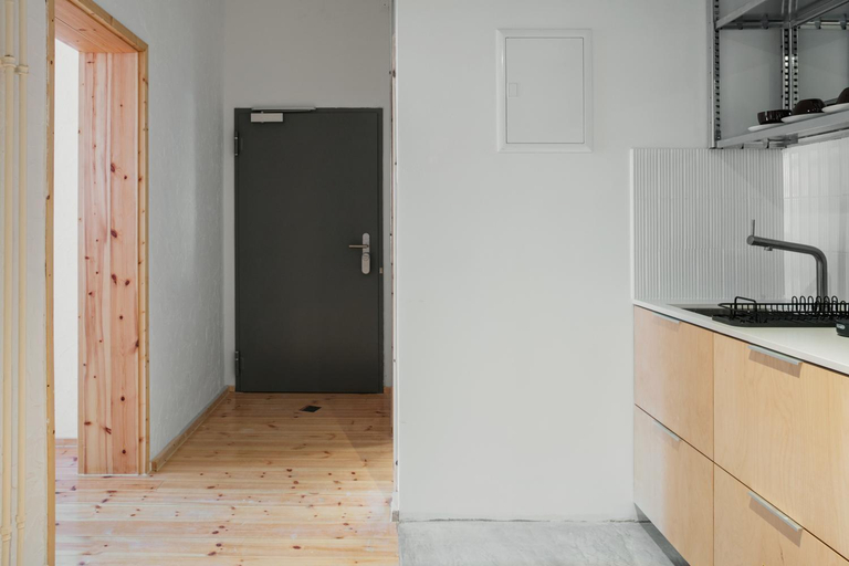 Others 5, Flattering Suites, Berlin