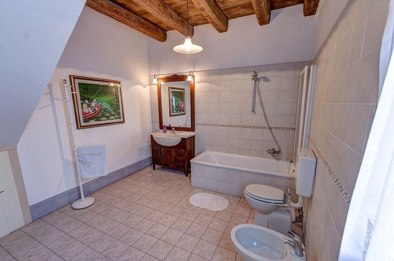 Bathroom 3, Bordeghina B&B In Farmhouse, Rovigo