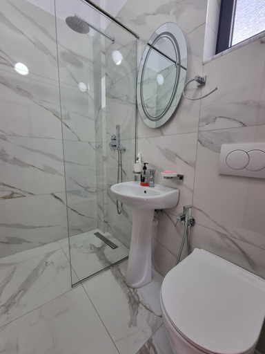 Bathroom, Rooms for rent, Durrësit