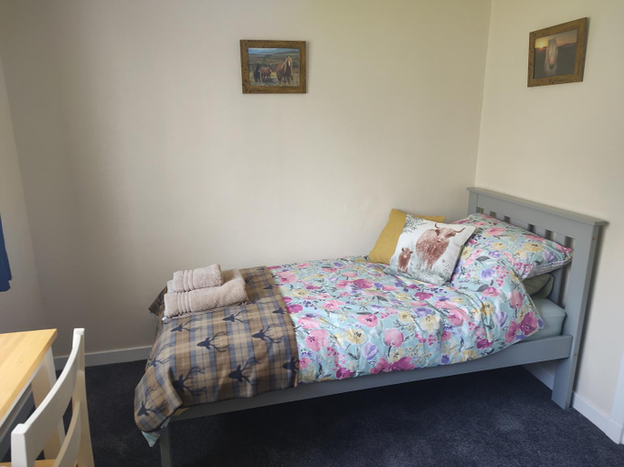 Bedroom 2, Cartmel, Highland