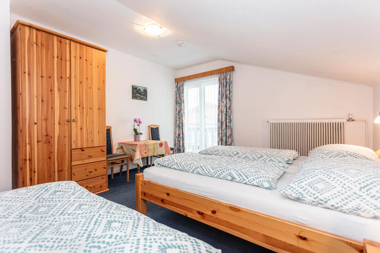 Bedroom 2, Ferienhaus Alpenrose, Zell am See