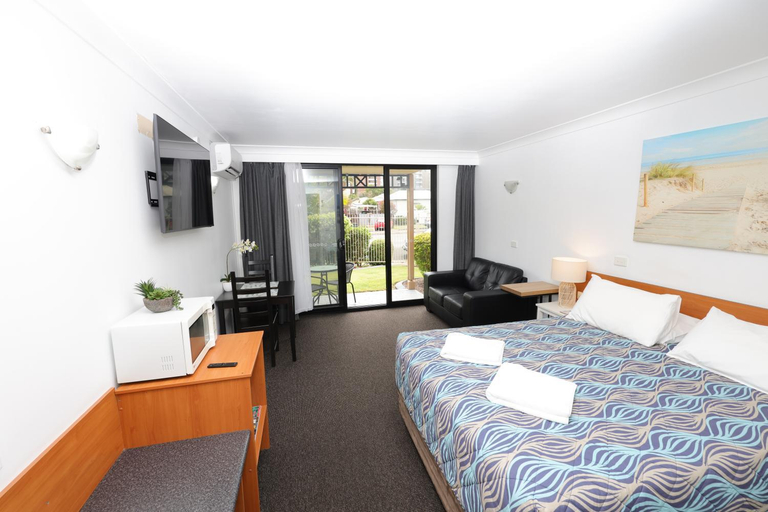 Bedroom 2, Town Beach Motor Inn Port Macquarie, Port Macquarie-Hastings - Pt A