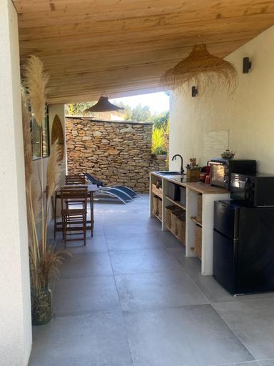 Others 5, Chambre a louer, Var