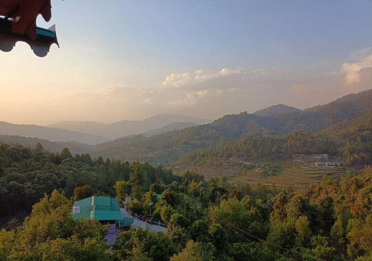 Others 4, Ekantha, Nainital