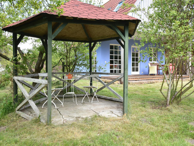 Others 4, Idyllisches Ferienhaus mit Terrasse in Rerik, Rostock