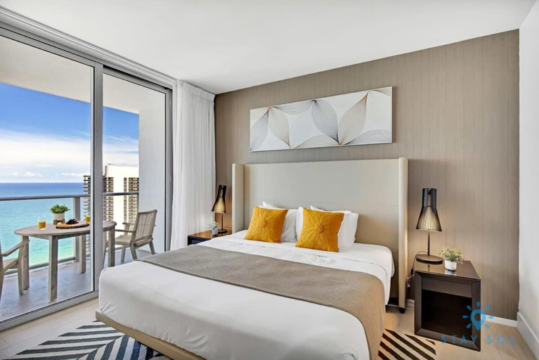Bedroom 3, Oceanfront Balcony - Endless Views - Amazing Pools, Broward
