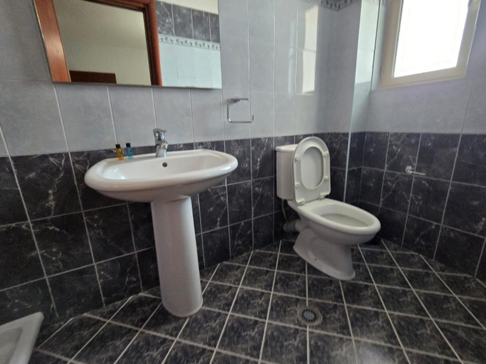 Others 5, As Apartments, Sarandës
