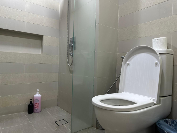 Bathroom 4, ONE@BUKIT CEYLON HOTEL SUITES, Kuala Lumpur