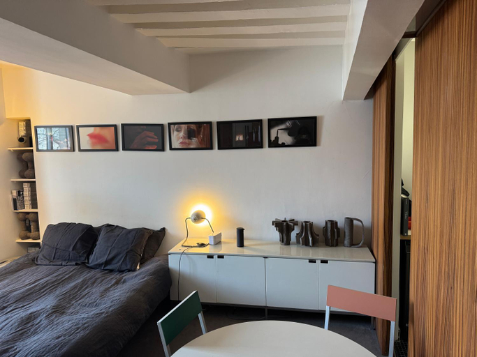 Others 5, Suite independante studio top centre Marais, Paris