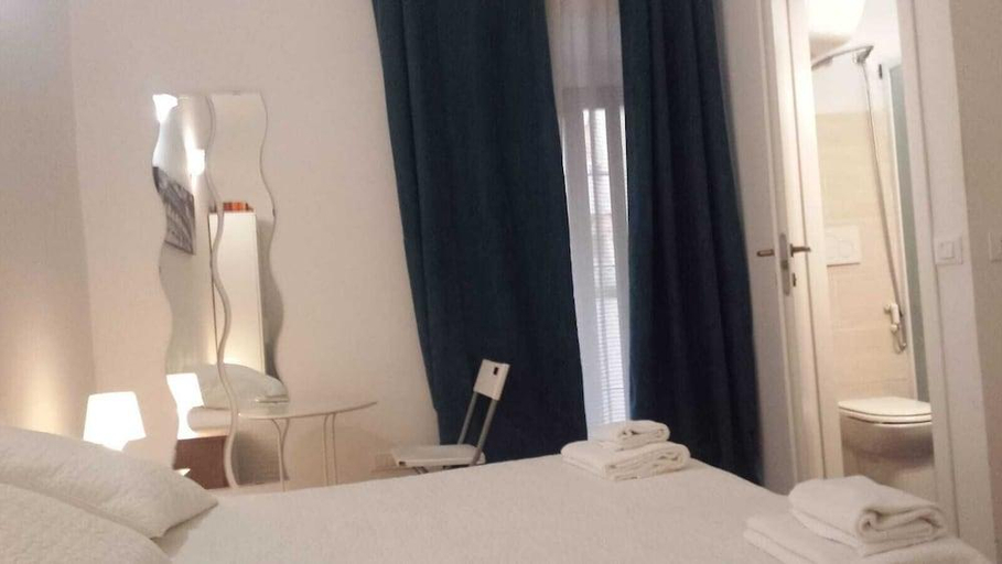Bedroom 2, B&B La Dolce Vita, Rome