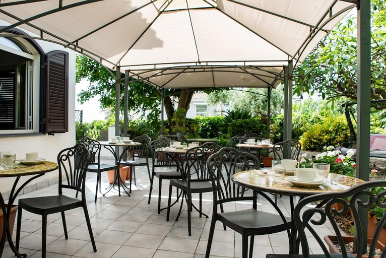 Food & Drinks 4, Villa Ortensia, Catania