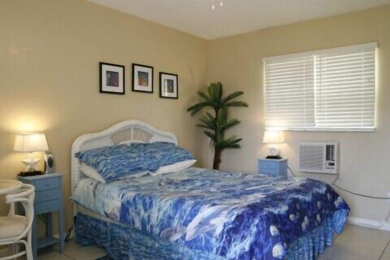Bedroom 3, Oasis Palms Resort, Pinellas